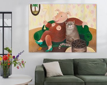 Schweinehündin mit Katze auf dem Sofa van Dorothea Linke