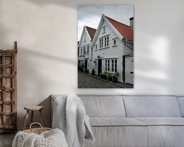 Witte huizen in de oude stad Gamle Stavanger van Anja B. Schäfer