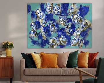 Passants en bleu sur ART Eva Maria
