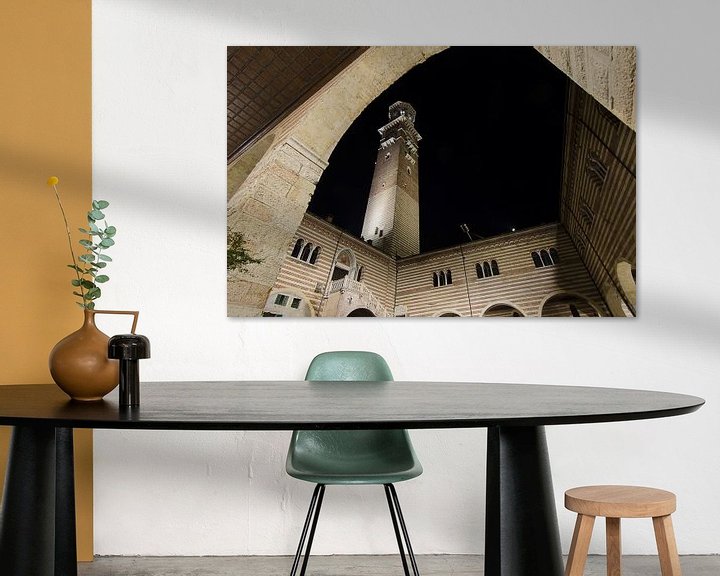 Impression:  Torre dei Lamberti, Verona, Italië sur Pierre Timmermans