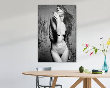 Sehr schöne nackte Frau in Vintage Schwarz-Weiß-Fotografie