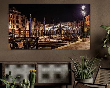 Rialto Bridge Venice @ Night by Rob Boon