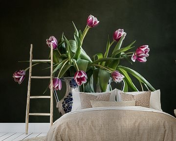 Tulips party in Delft blue vases by Mariska Vereijken