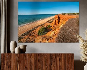 Sonnenschein am Strand Praia da Falésia an der Algarve, Portugal von Leo Schindzielorz