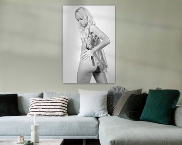 Hele mooie naakte vrouw in vintage zwart wit fotografie van Photostudioholland