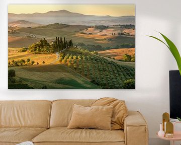 Toscane platteland in Italië met prachtig landhuis / boerderij van Voss Fine Art Fotografie
