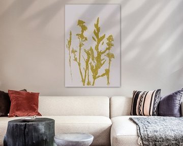 Wabi-Sabi Botanisch: Gedrukte weidebloemen in geel op wit van Dina Dankers