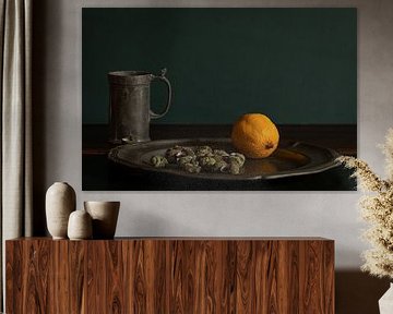 Tinne jug and board with lemon. by Irene Ruysch fotografie