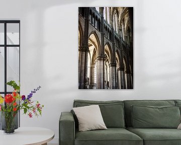 Gothic lines in Reims cathedral in colour by Milou Emmerik