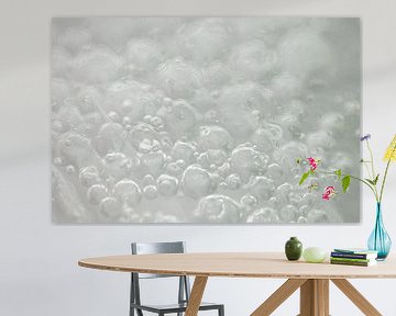 Frozen bubbles, white and soft grey