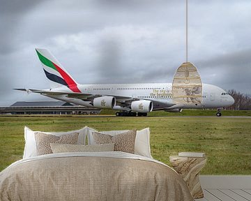 Emirates Airbus A380 met special livery. van Jaap van den Berg