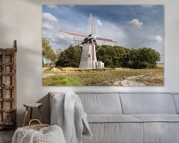 Oude witte wind molen in Zeeland van Rijk van de Kaa