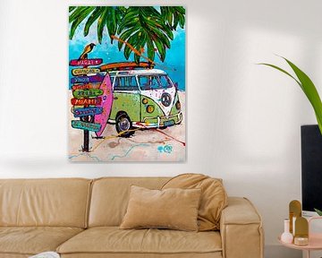 Grüner Volkswagen Bus am Strand von Happy Paintings