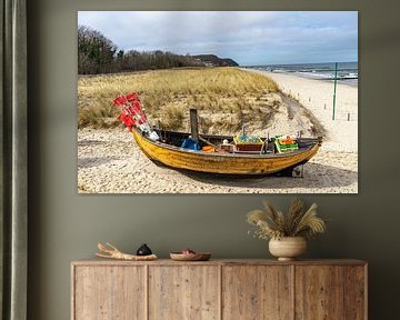 Fischerboot am Strand auf der Insel Usedom von Animaflora PicsStock