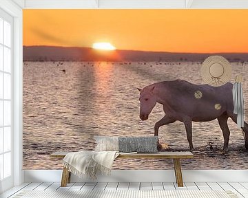 Romantische paarden in de zee (Camargue) van Kris Hermans