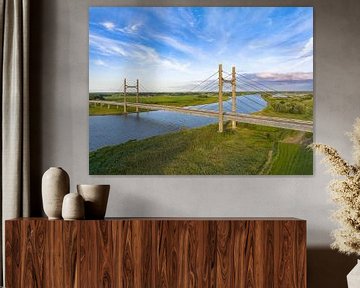 Hangbrug de Molenbrug over de IJssel bij Kampen