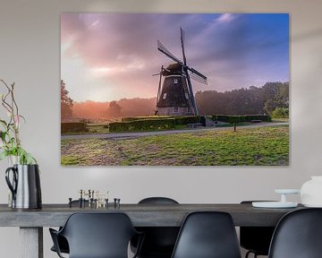 Zonsopkomst achter de Zandplatte molen, Ruinen, Nederland van Gijs Rijsdijk