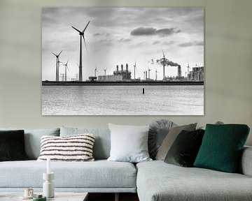 RWE energiecentrale in de Eemshaven in Groningen (zwart-wit) van Evert Jan Luchies