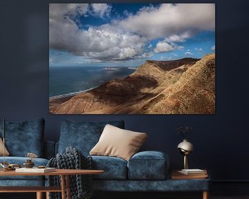 Vue du Risco de Famara à Lanzarote, îles Canaries. sur Harrie Muis