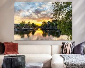 Sonnenaufgang im Zentrum von Amsterdam von Ruurd Dankloff