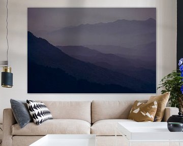 Paysage de montagnes bleues sur Anahi Clemens