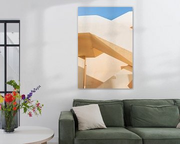 Het abstracte en minimalistisch gele hotel op Kreta van Milou Emmerik