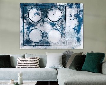 Industriële Meetkunde: Cirkels en Lijnen. Moderne abstracte geometrische kunst in wit en blauw van Dina Dankers