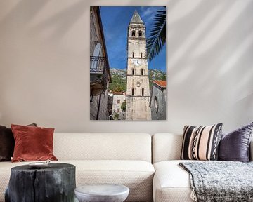 Kerktoren van Perast (Montenegro) van t.ART
