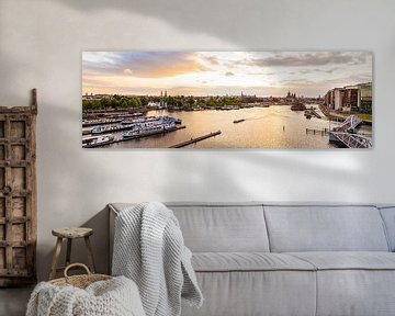 Panorama du port d'Amsterdam avec la bibliothèque municipale sur Werner Dieterich