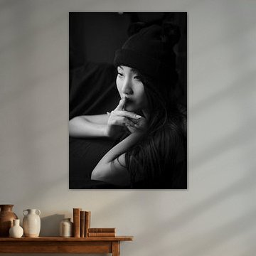 Porträt von Minh-Ly in Schwarzweiß