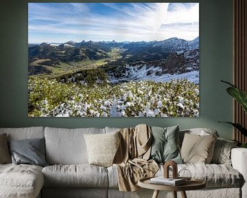 Kuhgundspitze met uitzicht op het Tannheimtal van Leo Schindzielorz