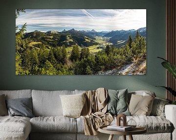 Kuhgundspitze met uitzicht op het Tannheimtal van Leo Schindzielorz