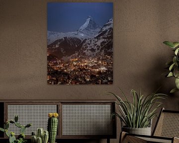 Zermatt in de avond met de Matterhorn op de achtergrond van Pascal Sigrist - Landscape Photography