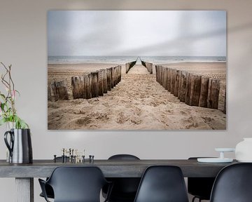 waterbrekers op het strand van Domburg