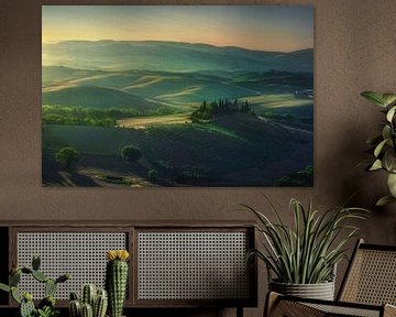 Die Landschaft des Val d'Orcia in der Morgendämmerung. Toskana von Stefano Orazzini