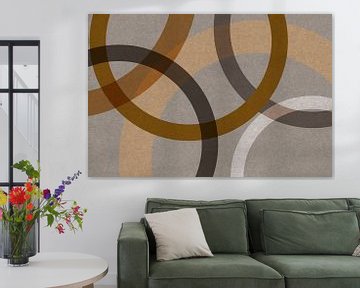 Abstracte organische vormen in bruin, oker, beige. Moderne geometrie in retrostijl nr. 10 van Dina Dankers