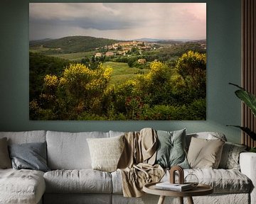 Stadje in het Toscaanse landschap