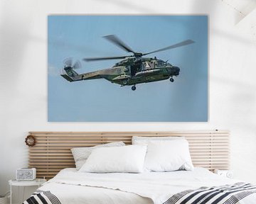 NH-90 helikopter van de Luftwaffe tijdens vliegdemonstratie. van Jaap van den Berg