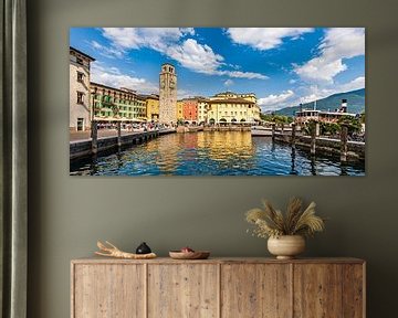 Vieille ville de Riva del Garda au lac de Garde en Italie sur Werner Dieterich
