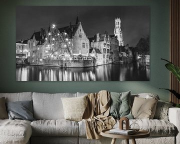 Magisch verlichte winteravond in Brugge | Panorama | Zwart-wit van Daan Duvillier | Dsquared Photography