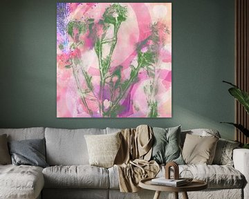 Art botanique abstrait moderne. Fleurs vertes sur aquarelle rose et violette. sur Dina Dankers