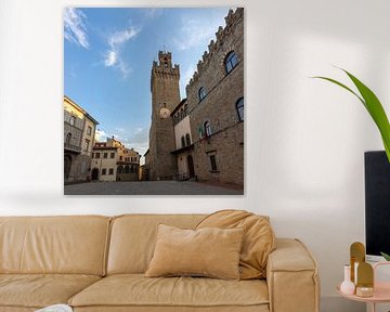 Toren in de stad Azerro in Italië van Joost Adriaanse