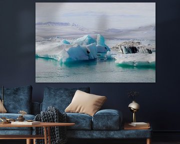 Diamantstrand in Island. Eisblöcke aus einem Gletscher in Island von Melissa Kuijpers
