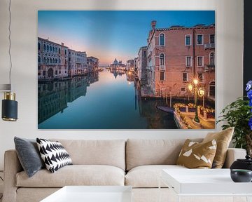 Venedig Canal Grande Sonnenaufgang von Jean Claude Castor