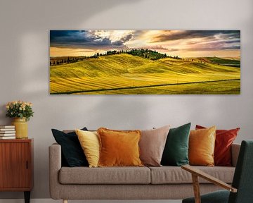 Toskana aus Italien eine Landschaft im Panorama