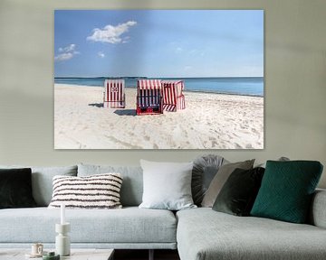 drei rot-weiß gestreifte Strandkörbe von GH Foto & Artdesign