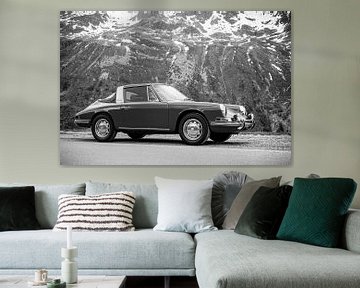 Porsche 912 Targa klassieke sportwagen in de Alpen in zwart wit van Sjoerd van der Wal Fotografie