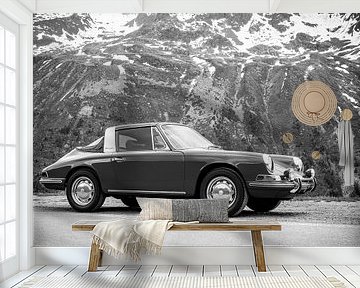 Porsche 912 Targa klassieke sportwagen in de Alpen in zwart wit van Sjoerd van der Wal Fotografie