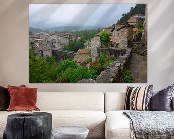 Village de Jaujac en Ardèche, Massif central, France sur Studio LE-gals