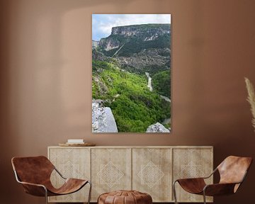 Verlassene Gorge du Verdon zwischen steilen Bergen und Klippen von Studio LE-gals